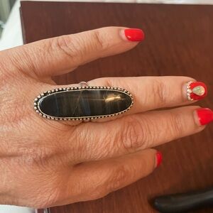 Elegant Black gem Stone Silver Ring, size 9